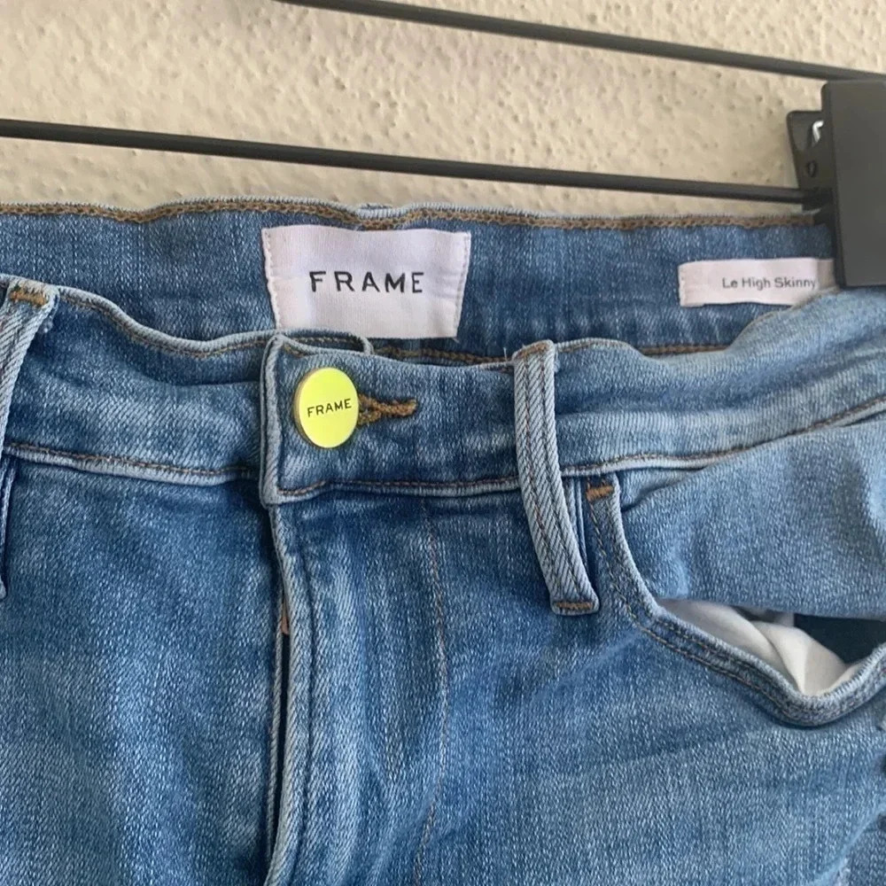 Frame Le High Skinny Fanning Rips Size 27 - Picture 5 of 9